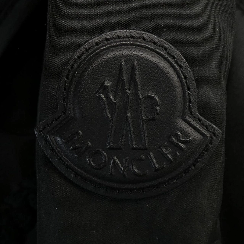 MONCLER NEVERS Áo khoác không cổ - Hàng hiệu Chính hãng 815747