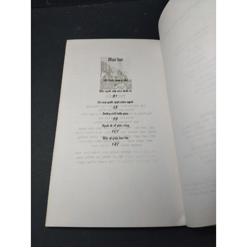 Bốn người nhẹ như chiếc lá mới 90% bẩn nhẹ 2005 Thu Trân HCM2103 VĂN HỌC 918523