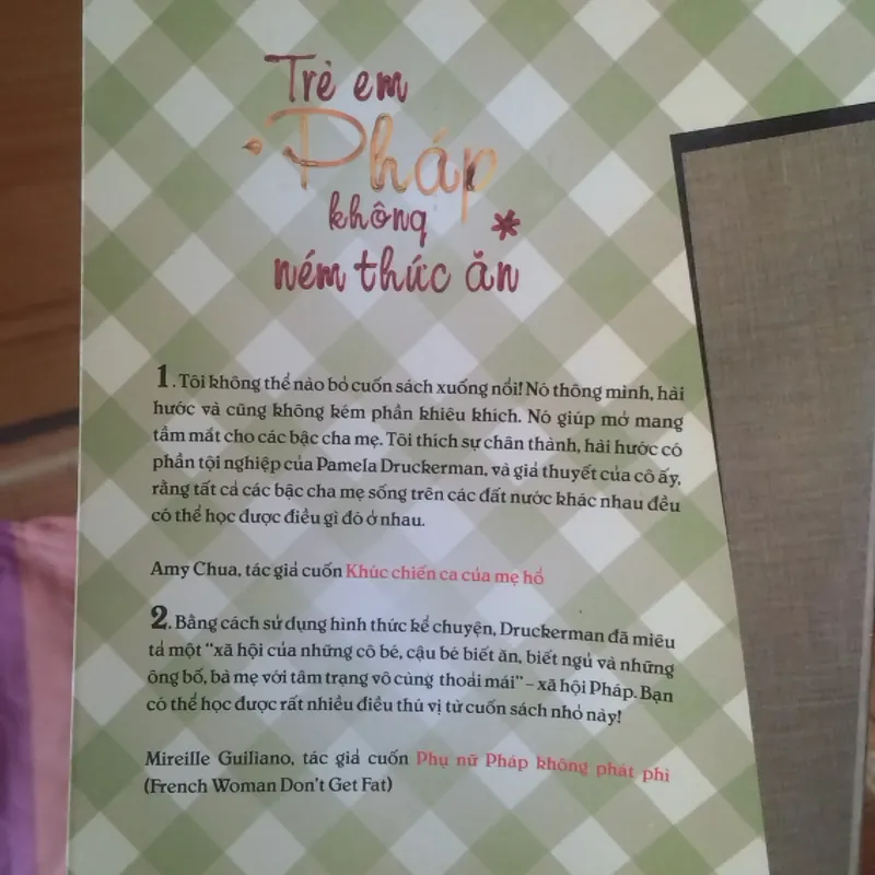 Trẻ em Pháp không ném thức ăn 720770