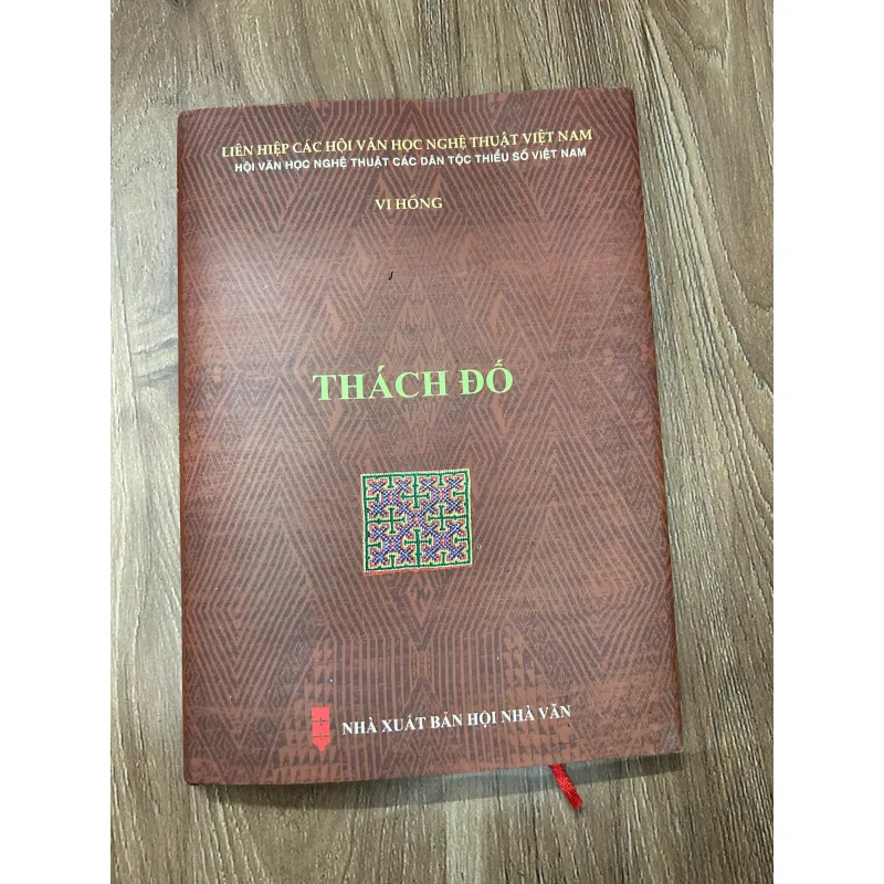 Thách đố – Tác giả: Vi Hồng 761261