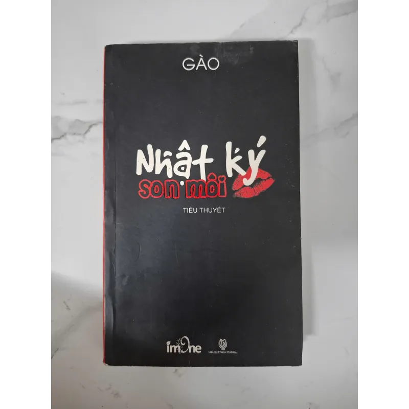 Nhật ký son môi - Gào - Tiểu thuyết 1020875