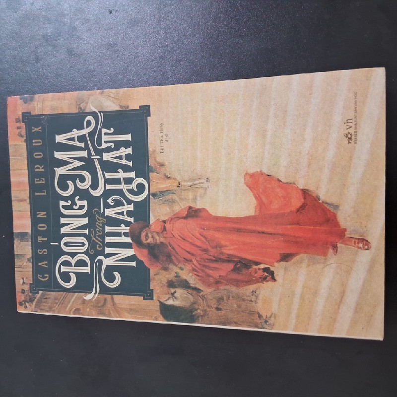 Sách Bóng ma trong nhà hát - Gaston Leroux 19344