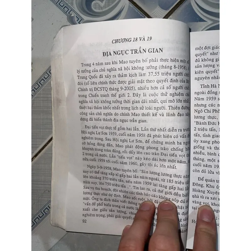 Sách Mao trạch đông ngàn năm công tội 999202