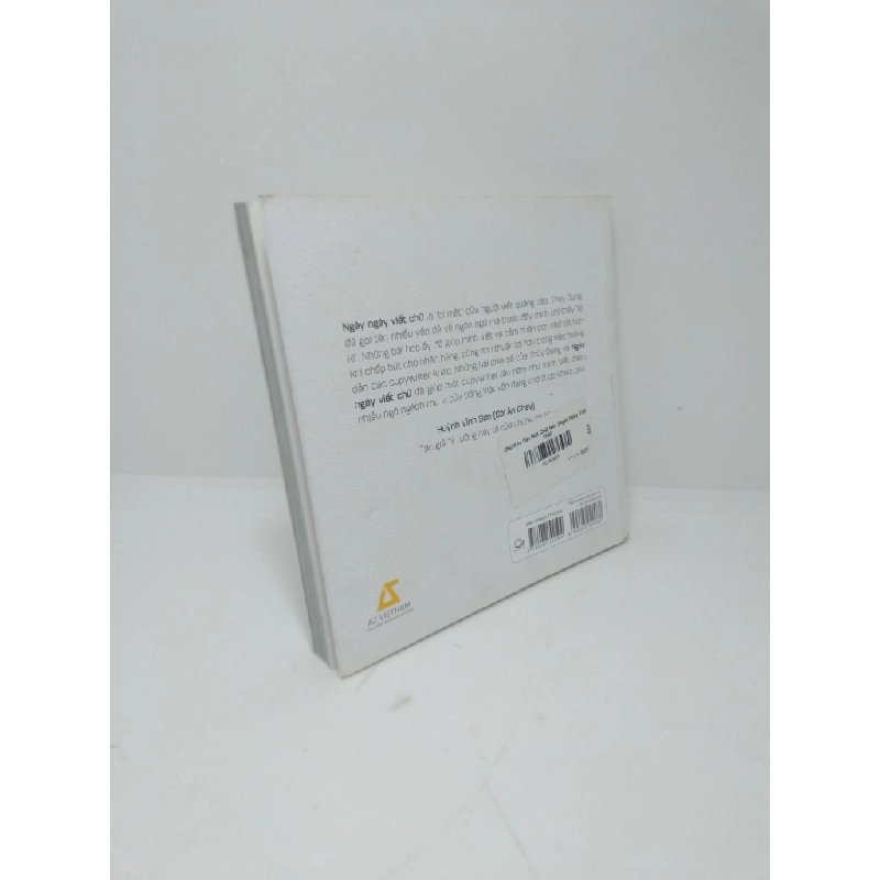 Chữ xưa còn một chút này Nguyễn Thùy Dung năm 2021 mới 80% bẩn bìa HCM2410 32095