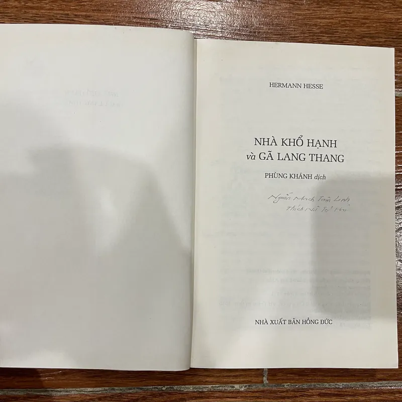 Nhà khổ hạnh và gã lang thang (k3) 564237