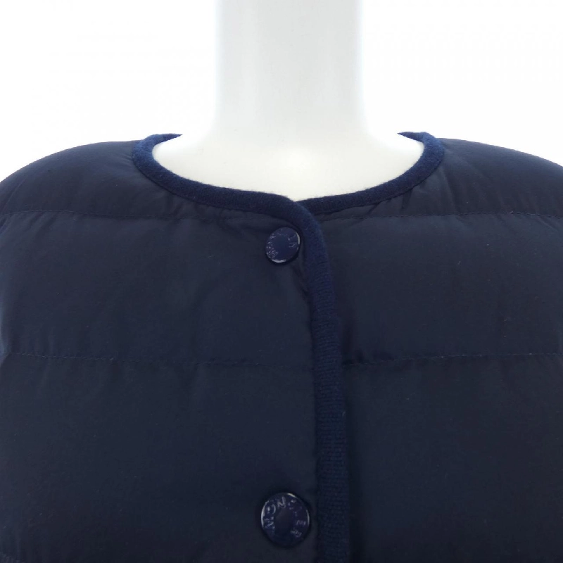 Áo khoác lông vũ MONCLER 639154