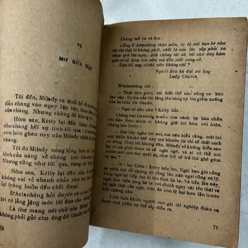 Ba người lính ngự lâm (Bộ 2 tập) 1024612