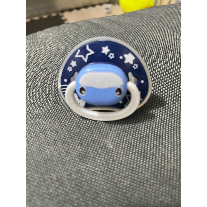 Num ti cho bé 462711