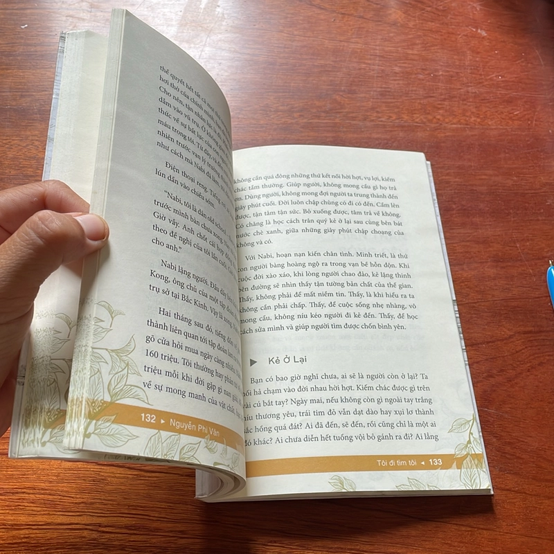 [Có Chữ Ký Tác Giả] - II Sách Kỹ Năng: Tôi Đi Tìm Tôi - Nguyễn Phi Vân - 2019 517288