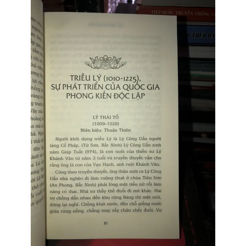 Các triều đại Việt Nam - Quỳnh Cư & Đỗ Đức Hùng 991552
