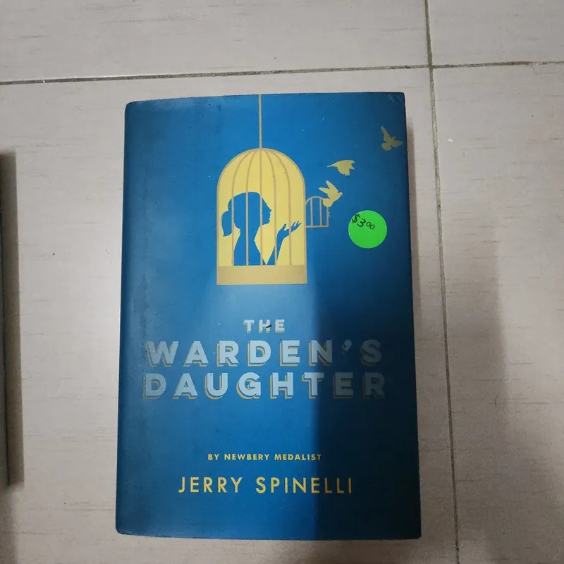 Sách The Warden's daughter 716924