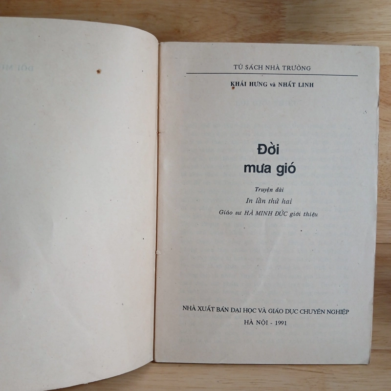Đời Mưa Gió (Xb 1991) - Khái Hưng, Nhất Linh 475729