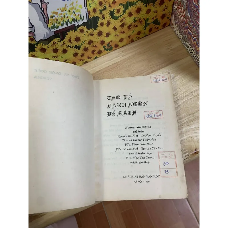 Thơ Và Danh Ngôn Về Sách 739058