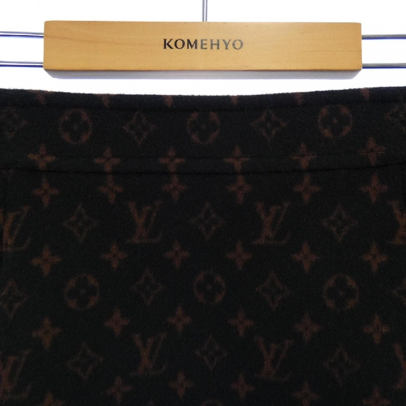 Váy LOUIS VUITTON FJSK11QS3 648326
