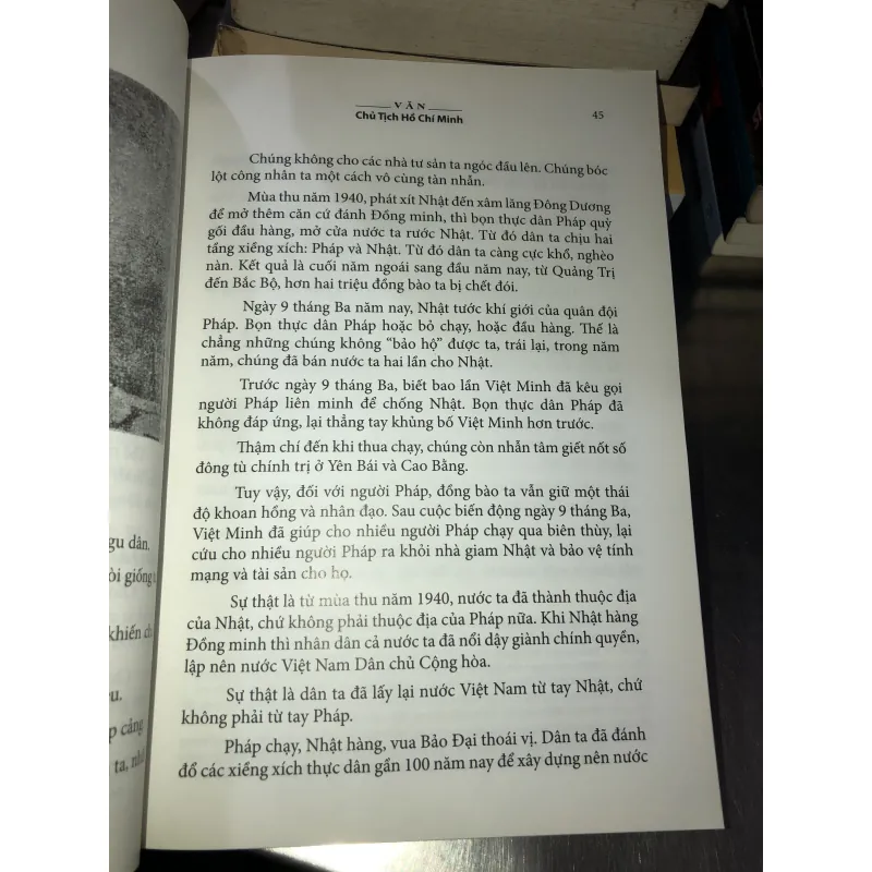 Văn chủ tịch Hồ Chí Minh  999463