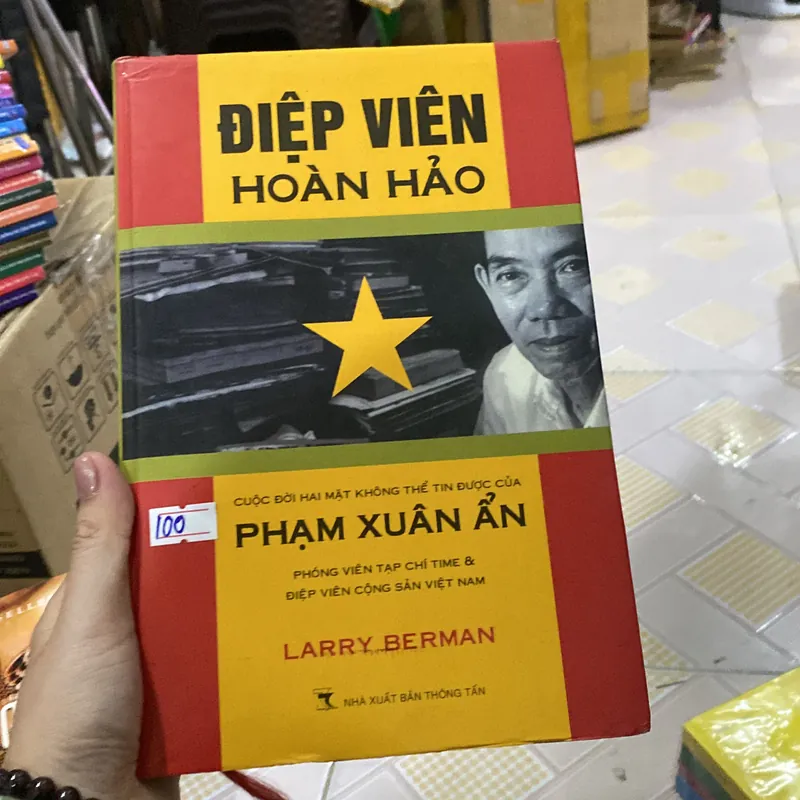 Điệp viên hoàn hảo Phạm Xuân Ẩn Bìa cứng  723362