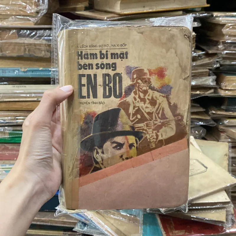 Hầm Bí Mật Bên Sông En-Bơ♟️ 971972