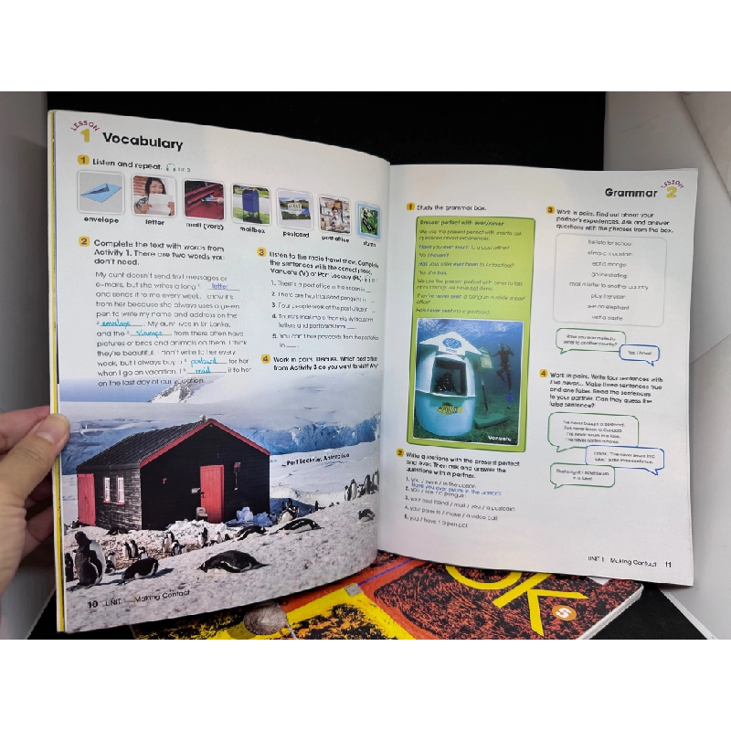 Combo Look 5, Student'S Book + Workbook, Mới 80% (Có Ghi Chữ Vài Trang) SBM0809 (WEB) 347134