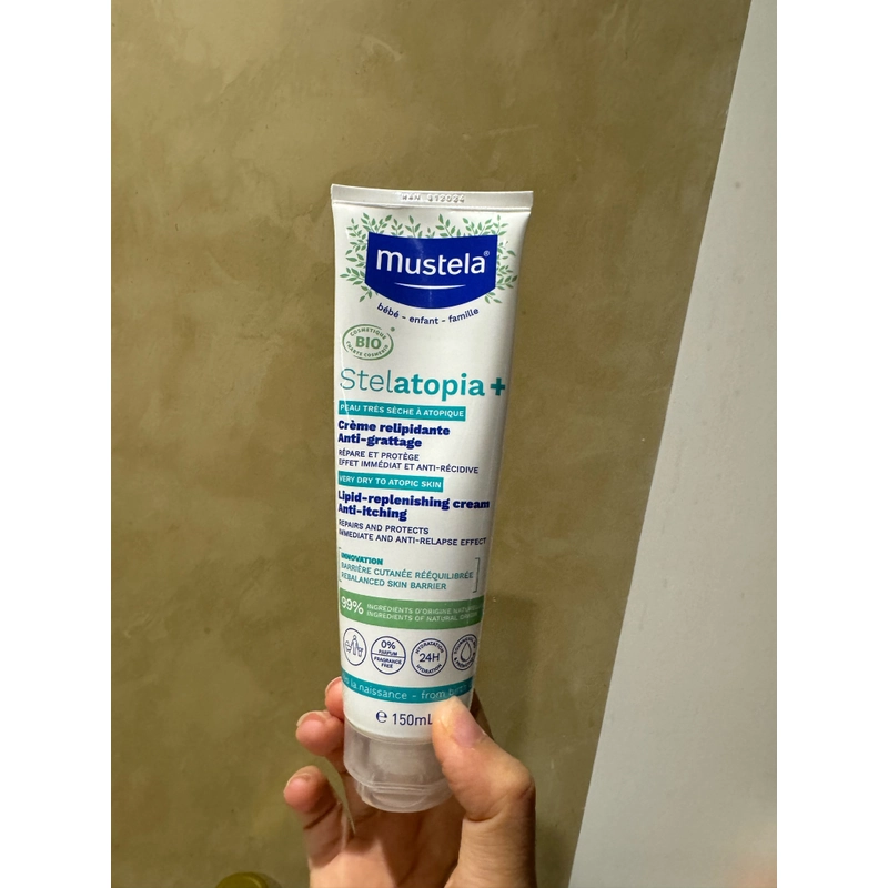 Kem dưỡng ẩm da Mustela Stelatopia+ 352691