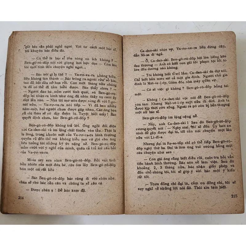 Truyện tình báo Liên Xô: NỮ TÀI TỬ 702971