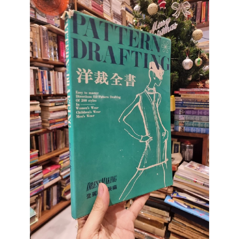 Pattern Drafting : Easy to master Directions for Pattern Drafting of 200 styles In Women's Wear, Children's Wear, Men's Wear 361480