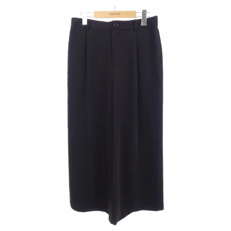 Quần UNTITLED - Hàng hiệu Authentic 817300