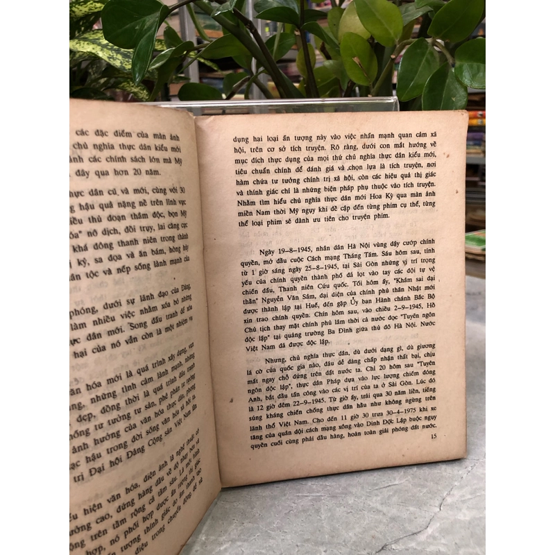 ĐIỆN ẢNH SÀI GÒN TRƯỚC 75 - Lê Hữu Thời 404516