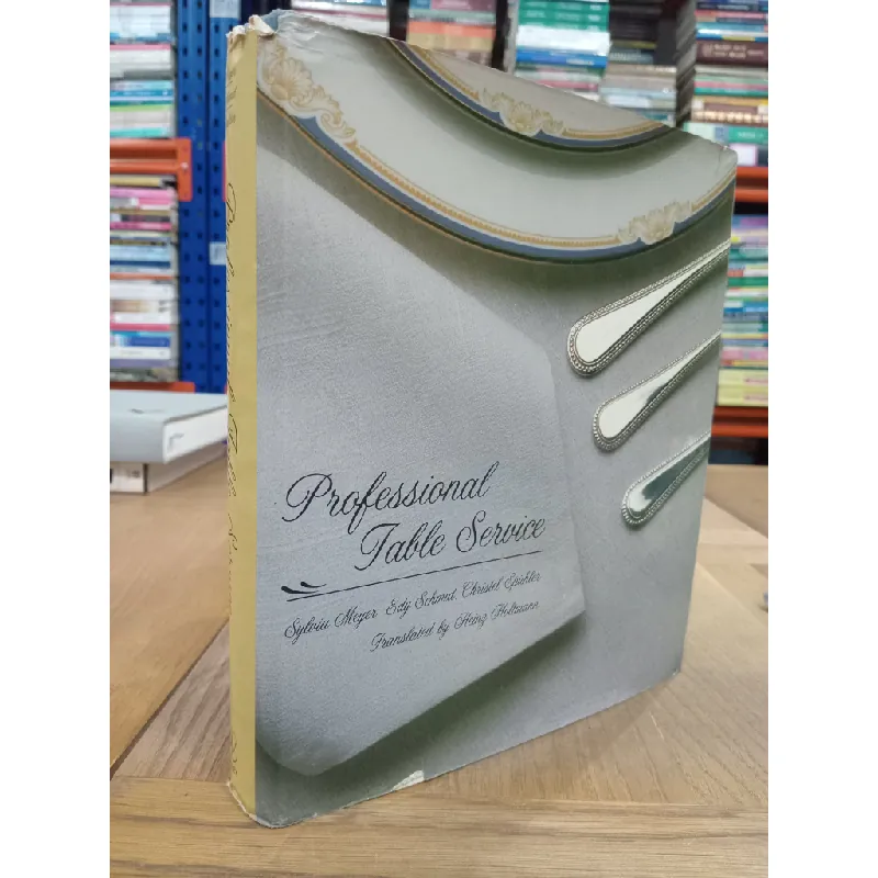 Professional table service - translated by Heinz Holtmann 567870