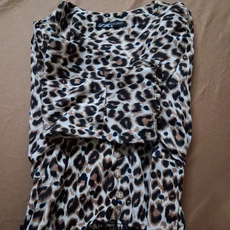 Áo croptop nữ da báo 777368