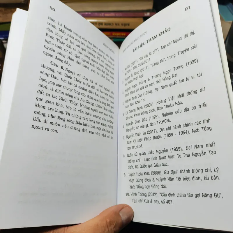 Đình Và Làng Bình Thủy - Vĩnh Thông - Có chữ ký tác giả 1020149