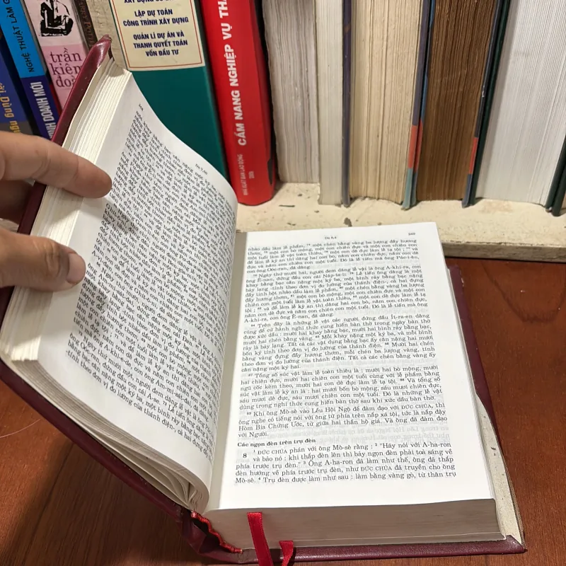 II Sách Tôn Giáo: Kinh Thánh Cựu Ước Và Tân Ước (Trọn Bộ) - 1998 760835