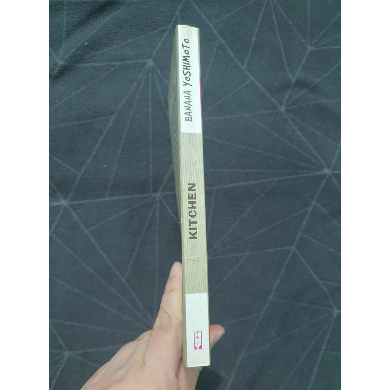 "Kitchen" - Banana Yoshimoto 470825