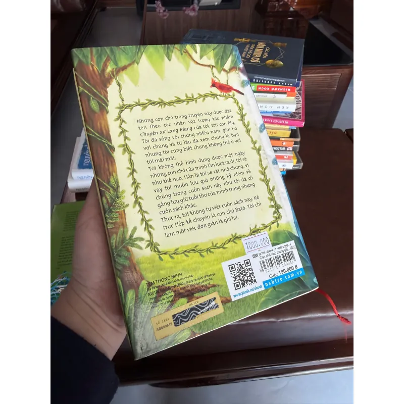 CON CHÓ NHỎ MANG GIỎ HOA HỒNG – Bản bìa cứng -  NGUYỄN NHẬT ÁNH- K3 1001331