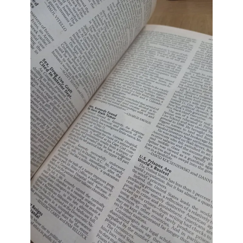 The New York Times Almanac 2009 589353