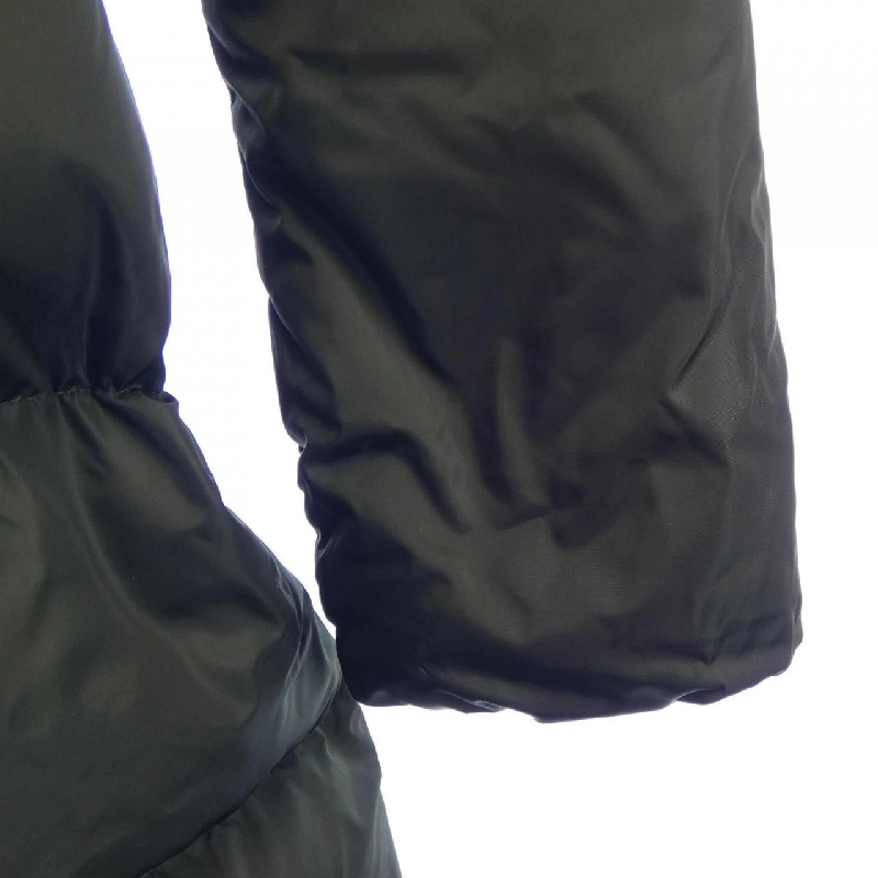 Áo khoác lông vũ MONCLER 640495