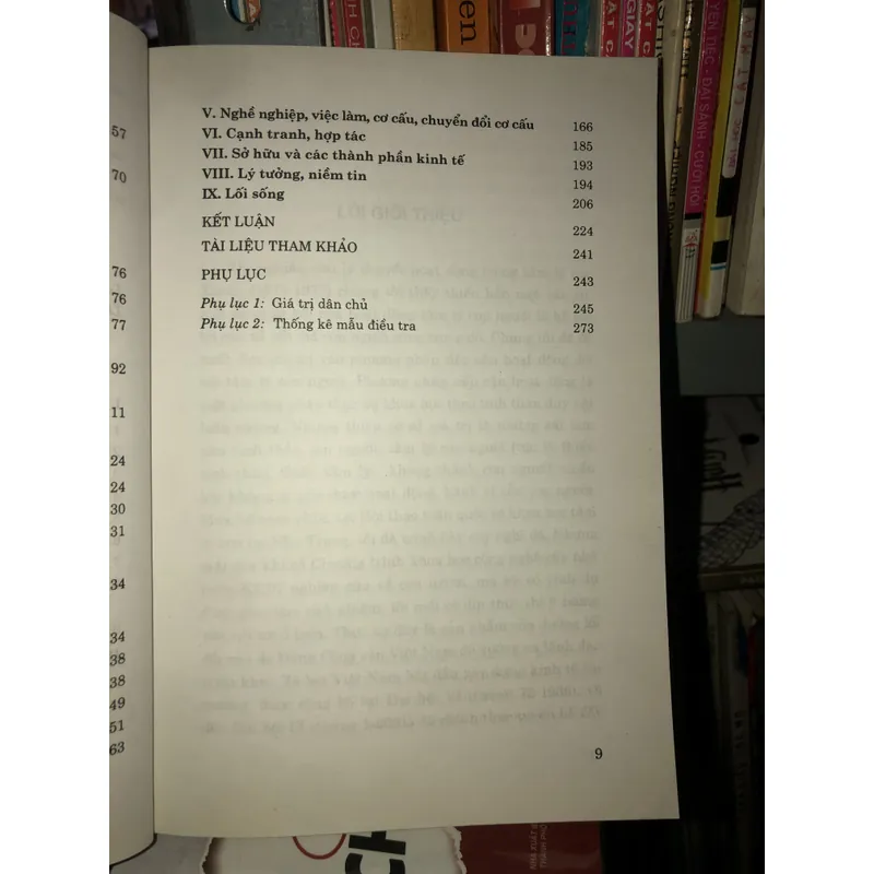 Định hướng giá trị con người Việt Nam thời kỳ đổi mới và hội nhập  673955