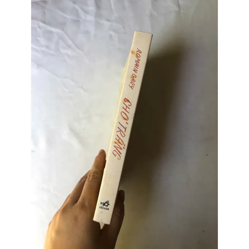 Sách đã qua sử dụng Chó Trắng - Romain Gary 1001923