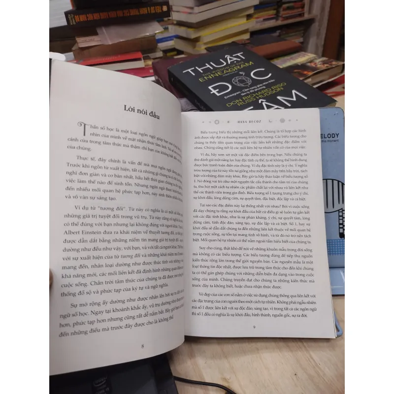 Sách: Thần số học - TG: Hans Decoz (B1) 785865