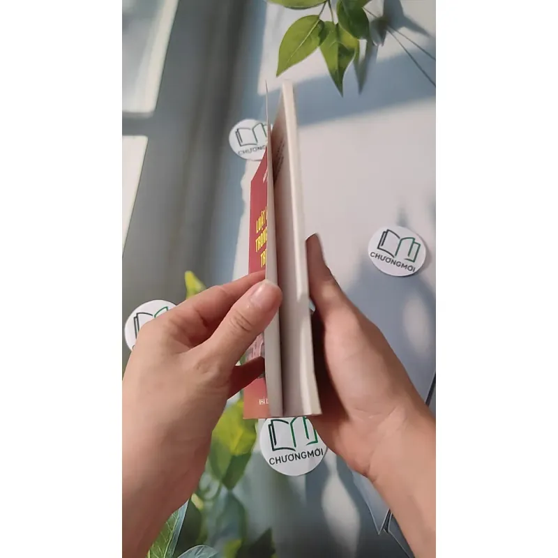 Luật Lệ Sinh Hoạt Trong Hoàng Cung Triều Nguyễn - Nguyễn Duy Từ 970229