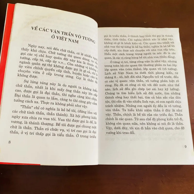 Văn thần Việt Nam  976805