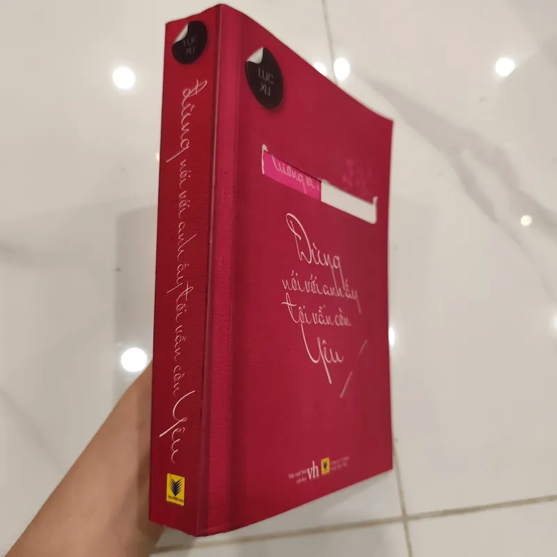 Đừng nói với anh ấy tôi vẫn còn yêu 646848