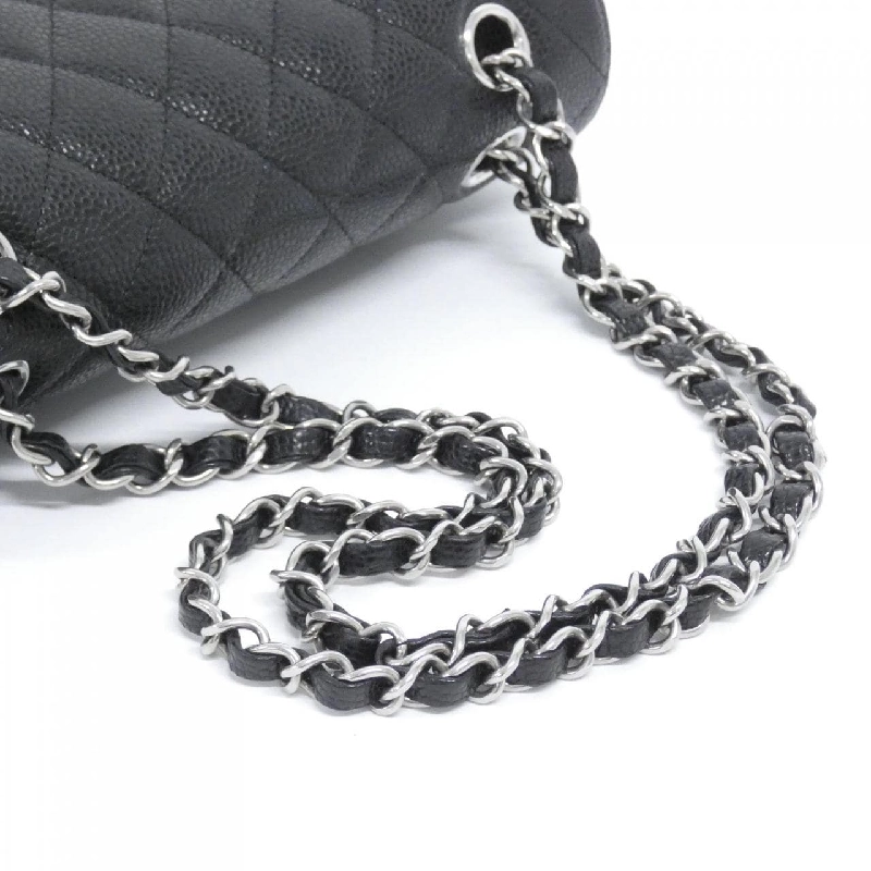 Túi xách chéo Chanel 1113 610581