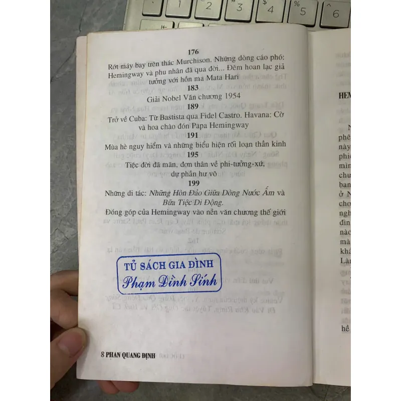 CUỘC ĐỜI SÔI ĐỘNG ĐAM MÊ CỦA HEMINGWAY - PHAN QUANG ĐỊNH (BIÊN SOẠN) 734569