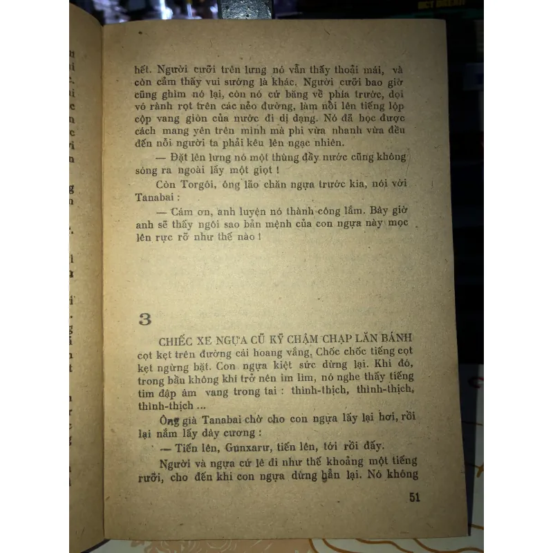 Con tầu trắng - TS. Aitmatốp 932639