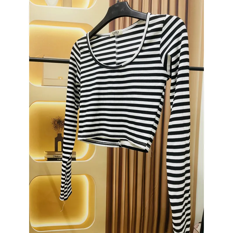 Áo thun kẻ 690911