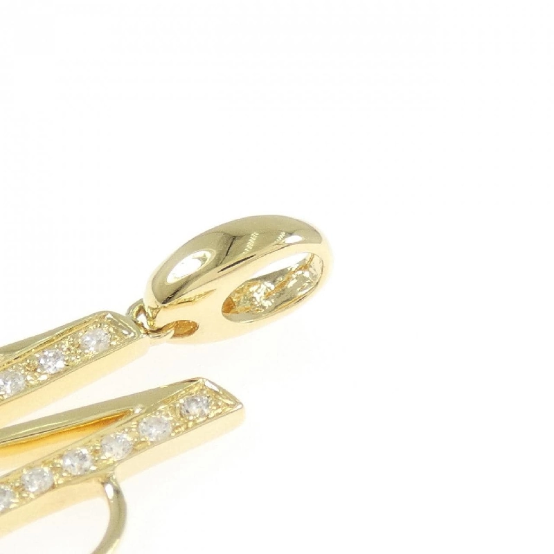 Mặt dây chuyền kim cương chữ M 750YG - Hàng hiệu Authentic 864136