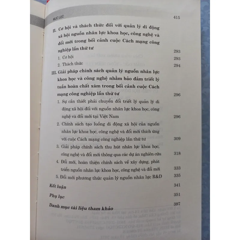 Sách khoa học xã hội  935393