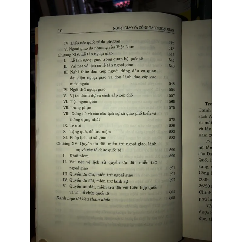 Ngoại giao và công tác ngoại giao - GS. TS. Vũ Dương Huân 681328