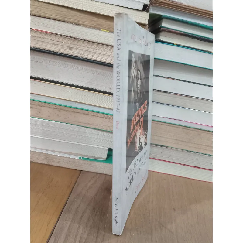 The USA and the world, 1917-45 - Peter Brett 707692