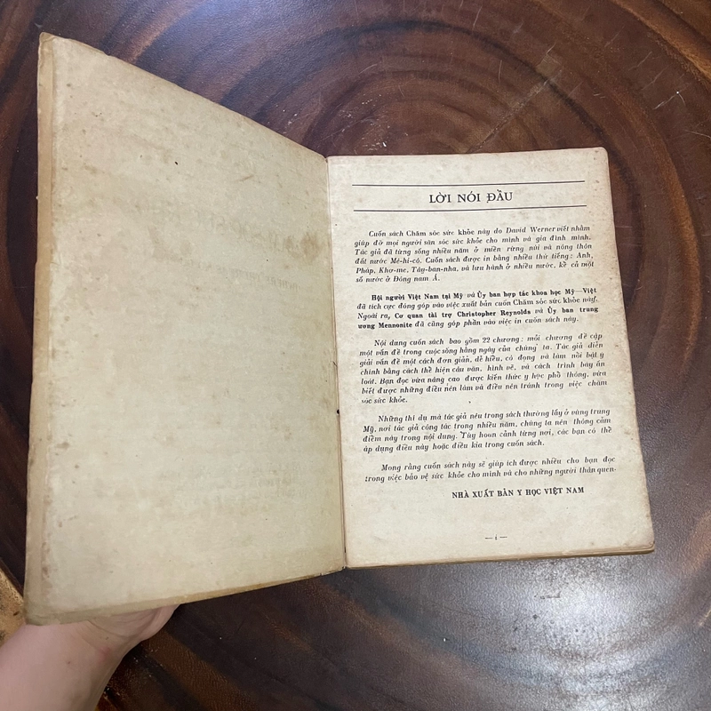 II Tựa sách: Chăm Sóc Sức Khoẻ - DAVID WERNER - 1987 445327